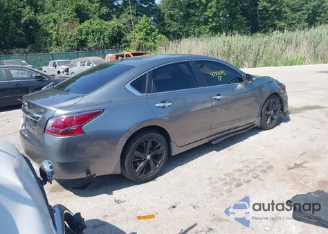 2015 Nissan Altima 2.5 Sv из США, поврежденный, VIN 1N4AL3AP7FC586265